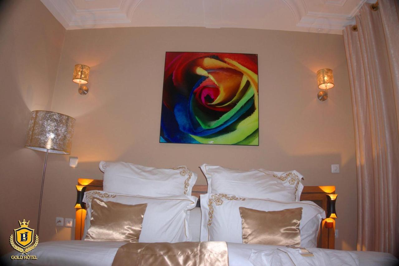 Gold Hotel Bafang Екстер'єр фото