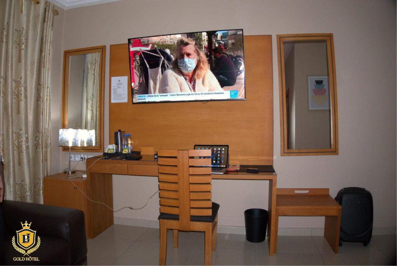 Gold Hotel Bafang Екстер'єр фото